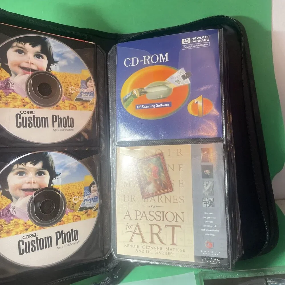 Lot Of Over 50+  PC CD Rom Computer Games Multimedia Atlas Kids Zoo in Binder
